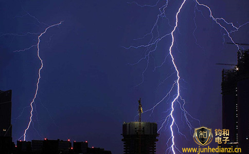鈞和電子分享夏季防雷注意事項